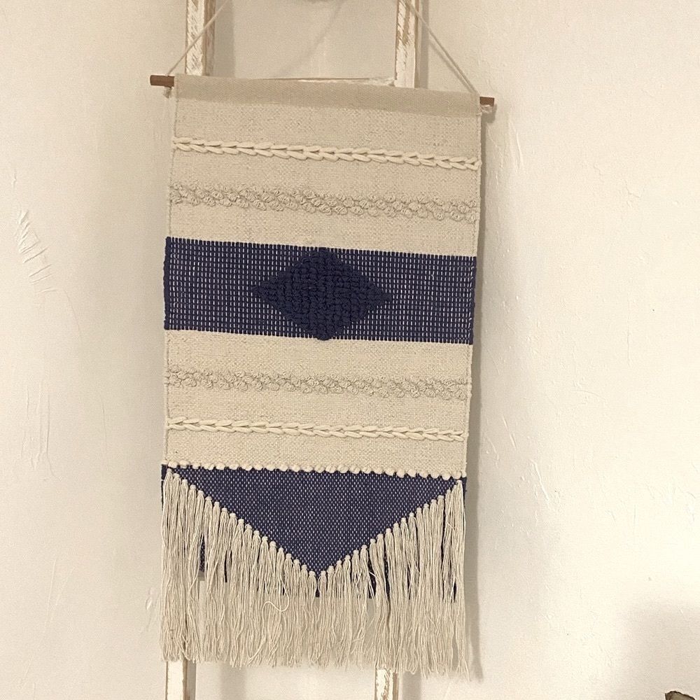 Urban 86 Cotton Wall Hanging with Rod